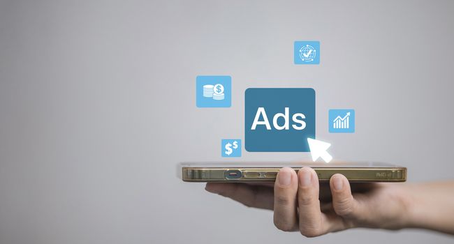 Adv sui Social
