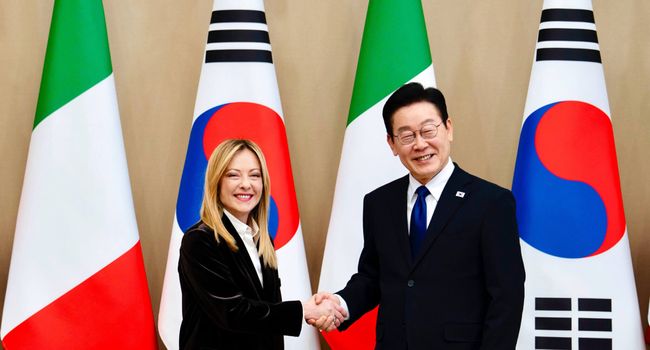 Giorgia Meloni e Lee Jae-Myung